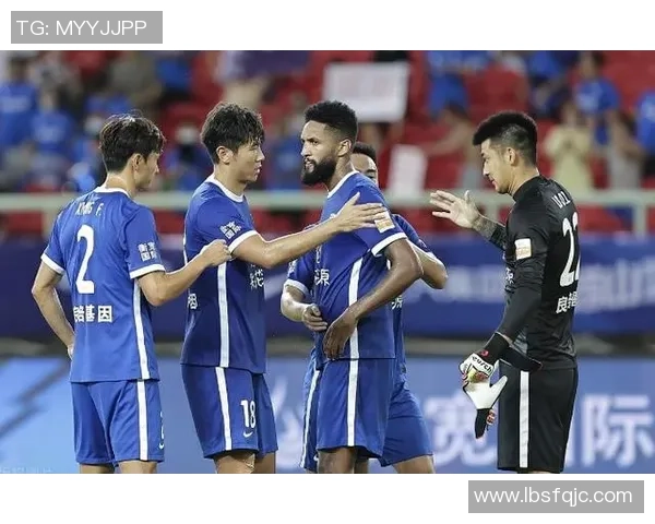 广州足球队在全国锦标赛积分榜上以81分稳居第一名展现强劲实力